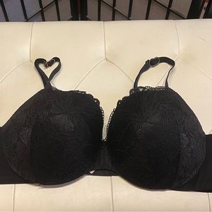 Victoria’s Secret Incredible Perfect Shape Push-Up Bra - 40D - Black Lace